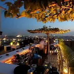 מלון The Marmara Pera 4*