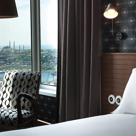 Отель The Marmara Pera